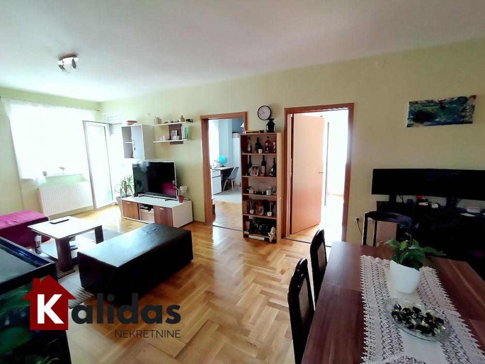 Slika 7 - Stan,NOVI SAD,CENTAR,kv: 72, € 164800, ID: 1006866