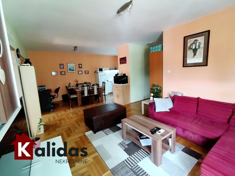 Slika 2 - Stan,NOVI SAD,CENTAR,kv: 72, € 164800, ID: 1006866