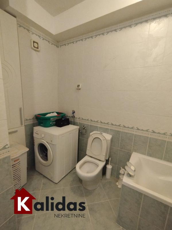 Slika 9 - Stan,NOVI SAD,LIMAN 1,kv: 78, € 265500, ID: 1007572