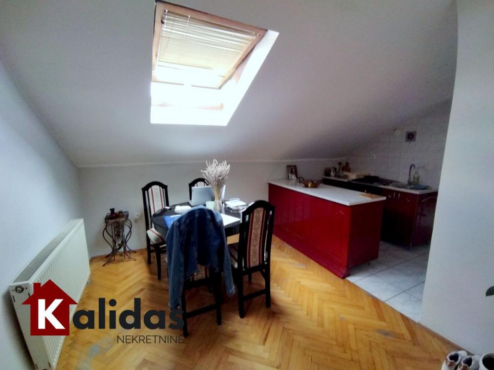 Slika 3 - Stan,NOVI SAD,BULEVAR,kv: 48, € 98900, ID: 1005638