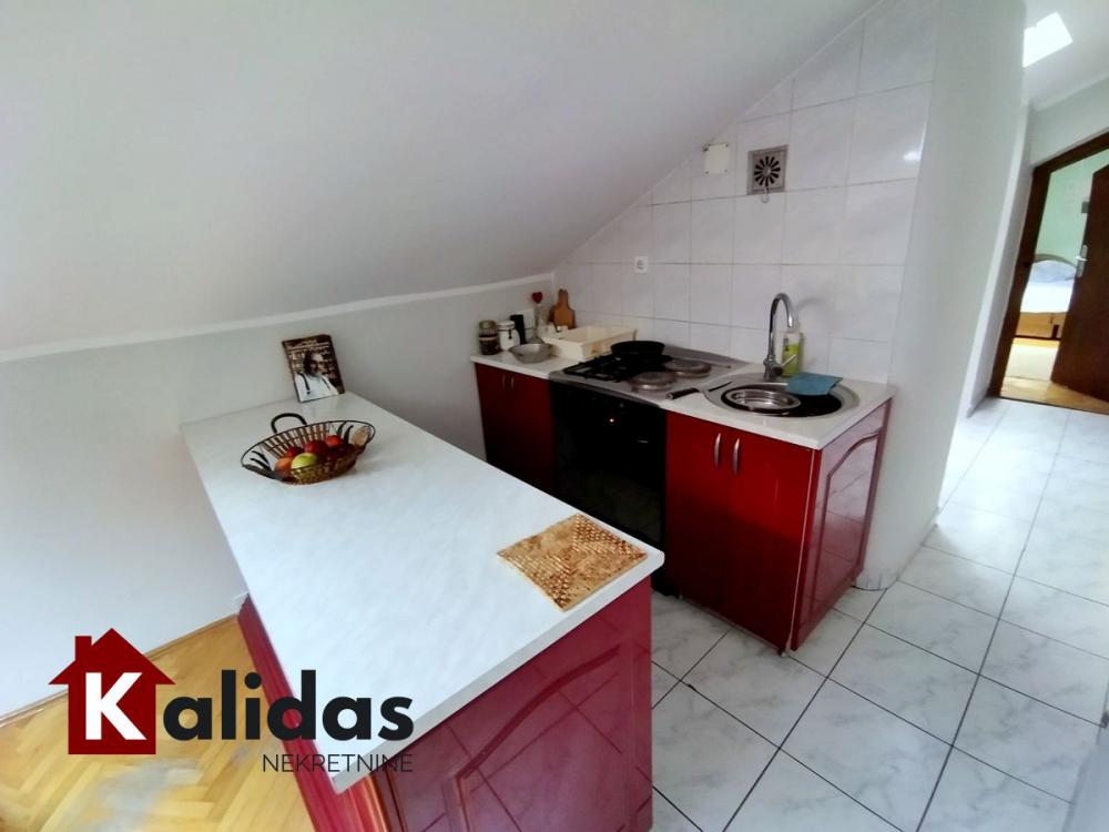 Slika 5 - Stan,NOVI SAD,BULEVAR,kv: 48, € 98900, ID: 1005638