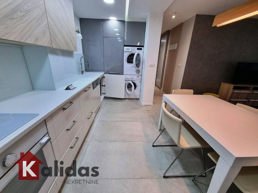 Slika 9 - Stan,NOVI SAD,LIMAN 1,kv: 56, € 195700, ID: 1007218