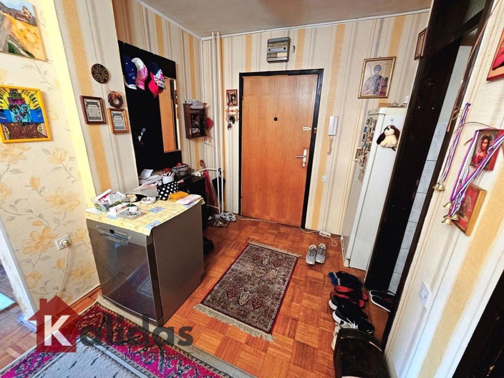 Slika 9 - Stan,NOVI SAD,BULEVAR,kv: 71, € 180800, ID: 1007412