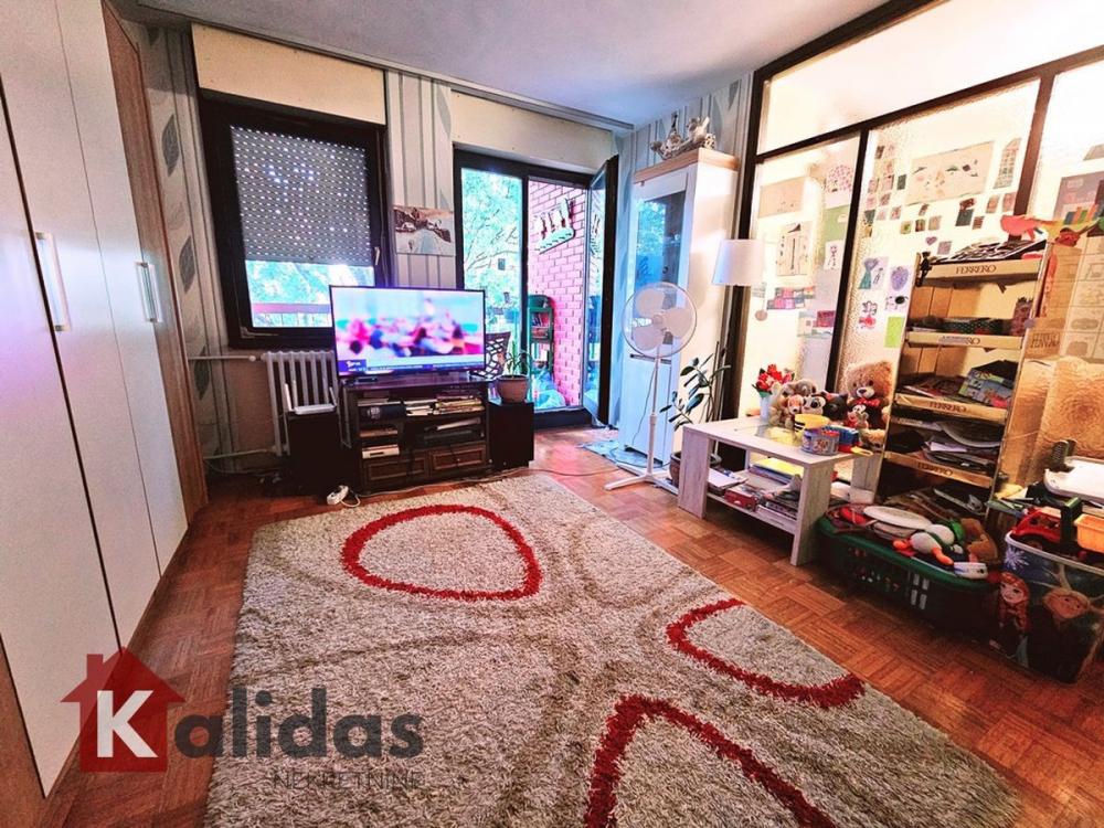 Slika 1 - Stan,NOVI SAD,BULEVAR,kv: 71, € 180800, ID: 1007412