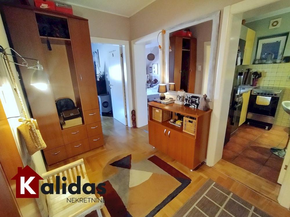 Slika 7 - Stan,NOVI SAD,BULEVAR,kv: 127, € 300760, ID: 1007168