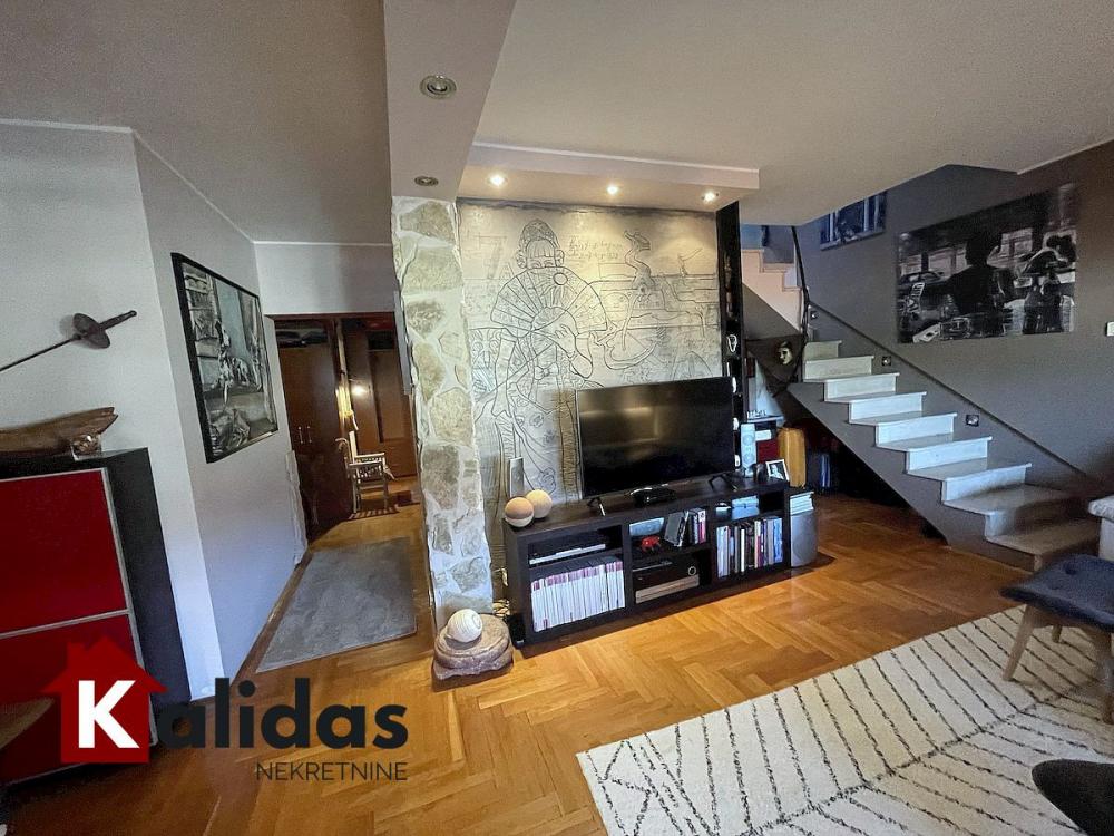 Slika 4 - Stan,NOVI SAD,BULEVAR,kv: 127, € 300760, ID: 1007168