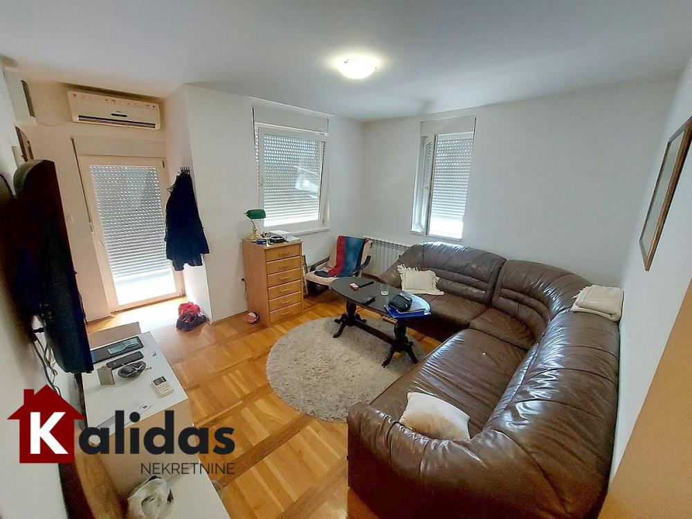 Slika 2 - Stan,NOVI SAD,TELEP,kv: 35, € 92700, ID: 1004291