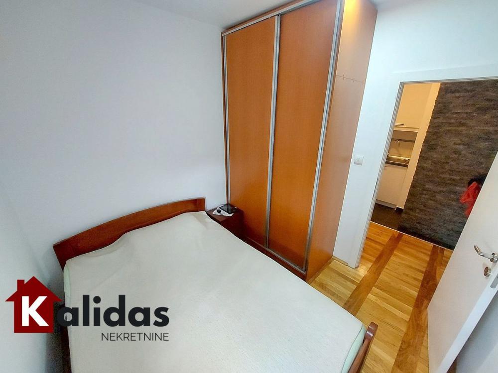 Slika 4 - Stan,NOVI SAD,TELEP,kv: 35, € 92700, ID: 1004291