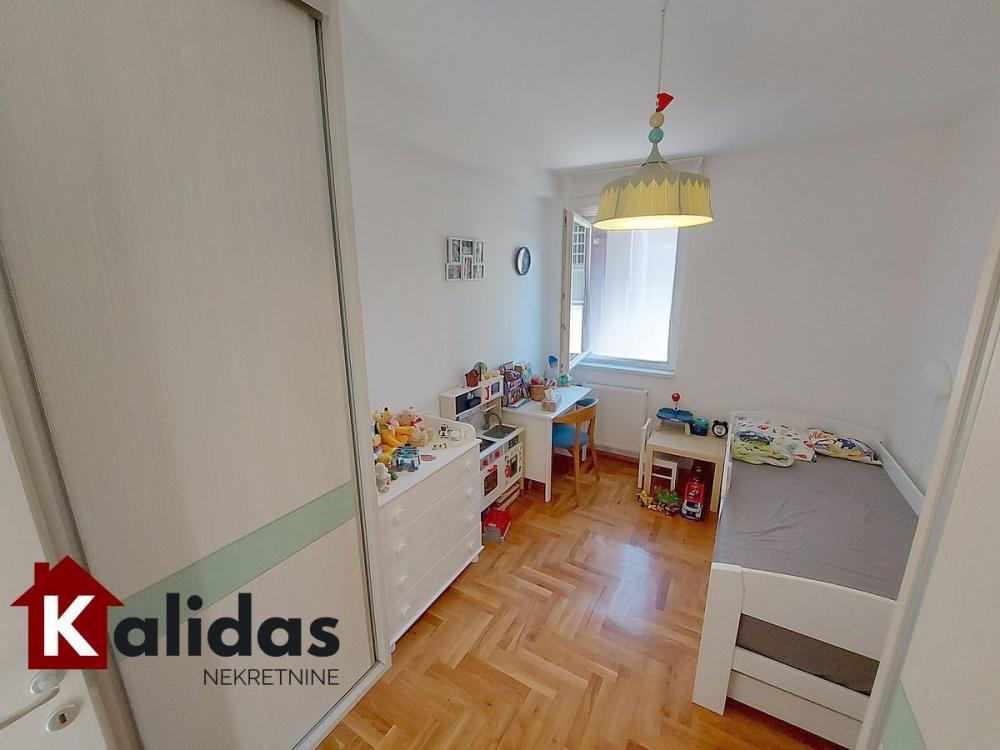 Slika 10 - Stan,NOVI SAD,TELEP,kv: 70, € 197760, ID: 1006195