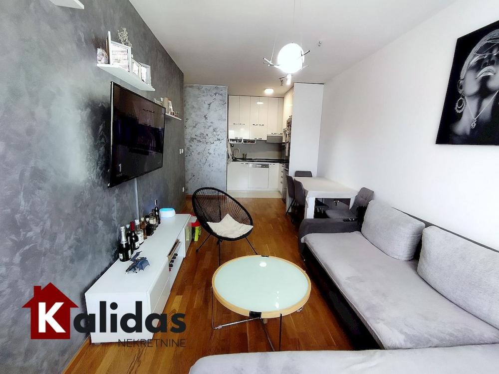 Slika 3 - Stan,NOVI SAD,ROTKVARIJA,kv: 53, € 166860, ID: 1006806