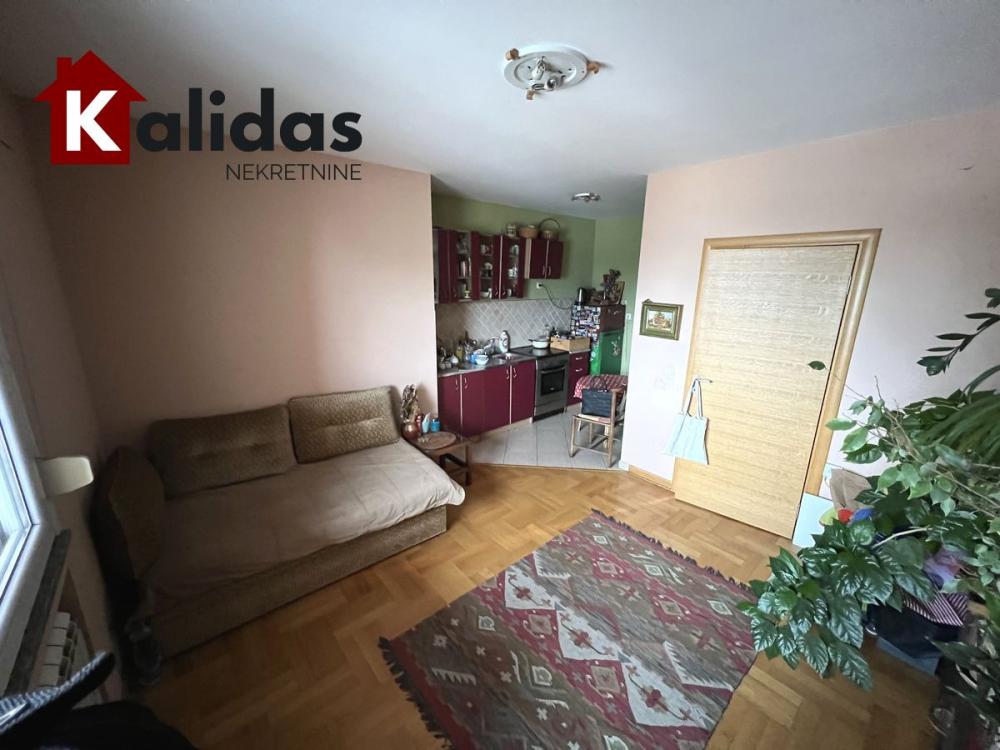 Slika 2 - Stan,NOVI SAD,CENTAR,kv: 100, € 164800, ID: 1005495