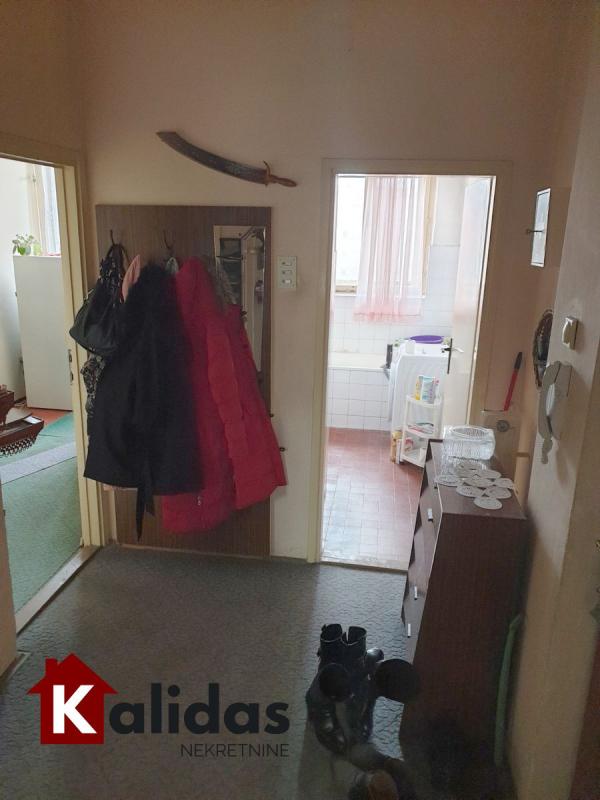Slika 11 - Stan,NOVI SAD,KEJ,kv: 63, € 149350, ID: 1002608