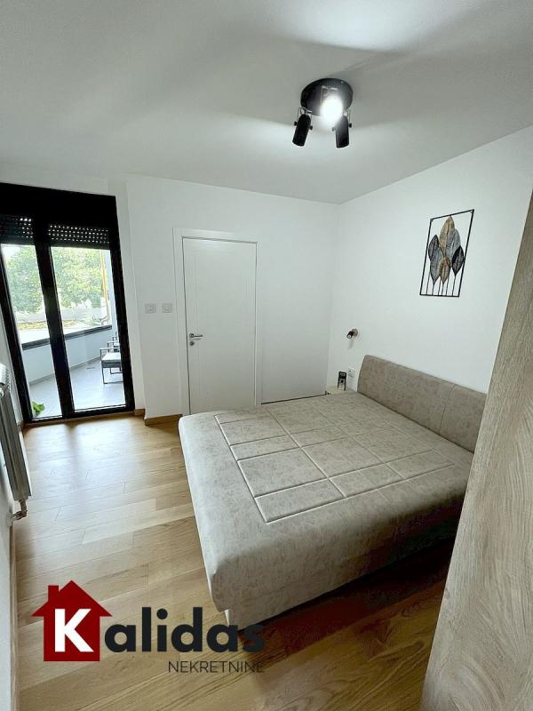 Slika 5 - Stan,NOVI SAD,CENTAR,kv: 48, € 185400, ID: 1007110