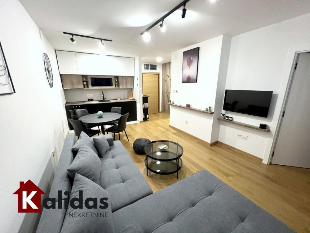 Slika 2 - Stan,NOVI SAD,CENTAR,kv: 48, € 185400, ID: 1007110