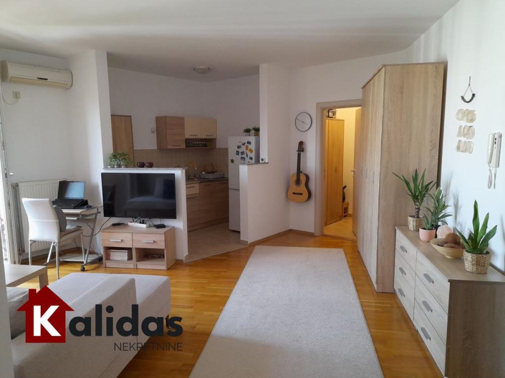 Slika 2 - Stan,NOVI SAD,TELEP,kv: 48, € 119480, ID: 1006923