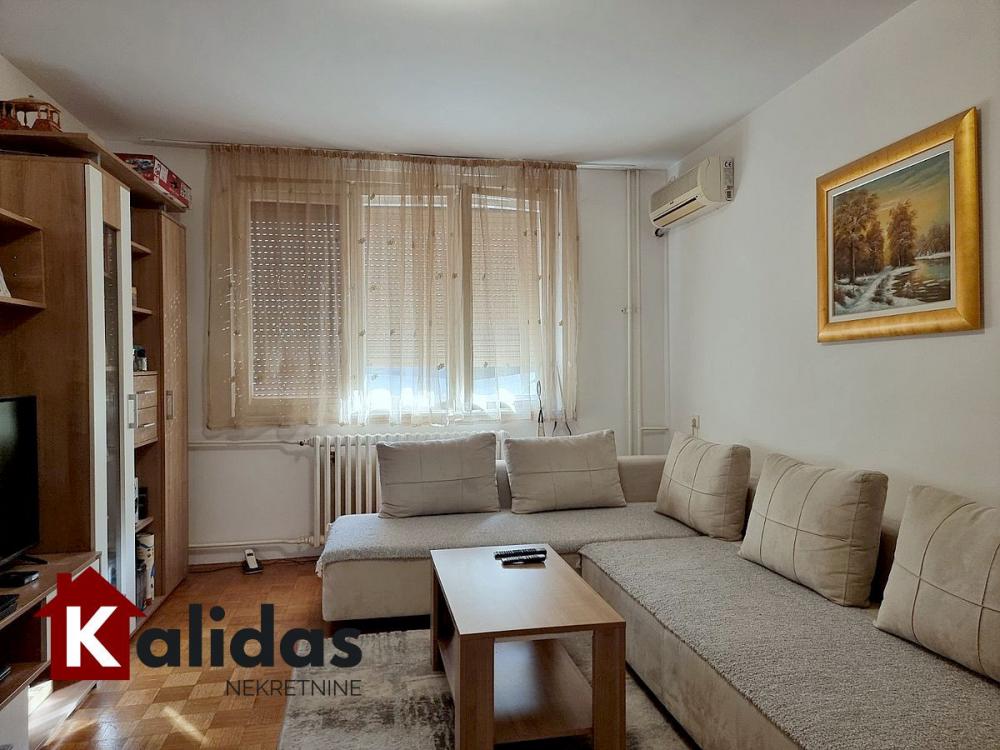 Slika 1 - Stan,NOVI SAD,DETELINARA,kv: 47, € 123600, ID: 1004351