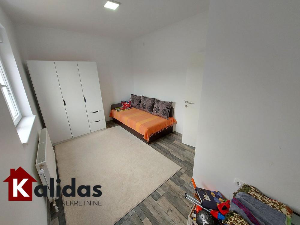 Slika 6 - Stan,NOVI SAD,KLISA,kv: 68, € 115570, ID: 1003944