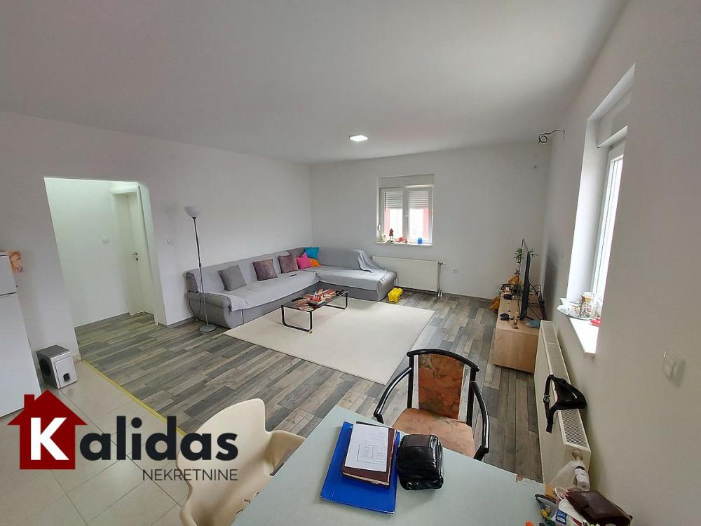 Slika 4 - Stan,NOVI SAD,KLISA,kv: 68, € 115570, ID: 1003944