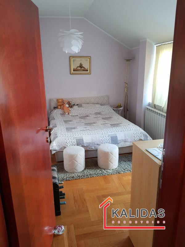 Slika 5 - Stan,NOVI SAD,BULEVAR,kv: 52, € 194670, ID: 1001345