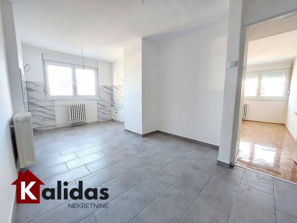 Slika 4 - Stan,NOVI SAD,BULEVAR,kv: 63, € 161400, ID: 1007510
