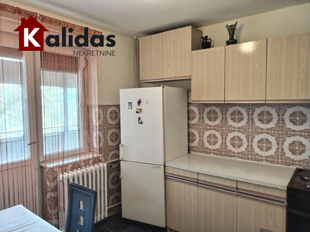 Slika 3 - Stan,NOVI SAD,SATELIT,kv: 46, € 99900, ID: 1005584