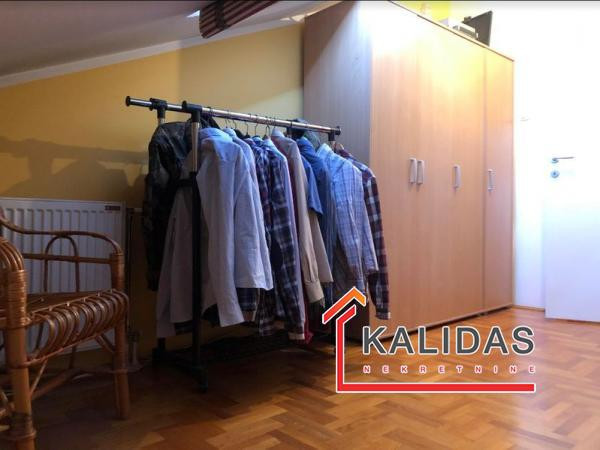 Slika 10 - Stan,NOVI SAD,GRBAVICA,kv: 79, € 170880, ID: 1001416