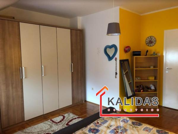 Slika 11 - Stan,NOVI SAD,GRBAVICA,kv: 79, € 170880, ID: 1001416