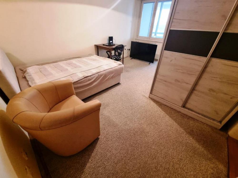 Slika 6 - Stan,NOVI SAD,BULEVAR,kv: 31, € 85490, ID: 1007178