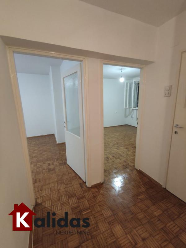 Slika 5 - Stan,NOVI SAD,DETELINARA,kv: 50, € 123600, ID: 1005466