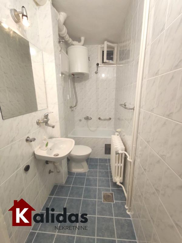 Slika 7 - Stan,NOVI SAD,DETELINARA,kv: 50, € 123600, ID: 1005466