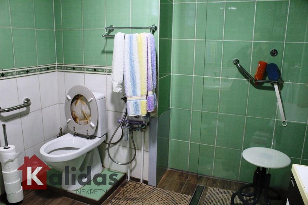 Slika 10 - Stan,NOVI SAD,JODNA BANJA,kv: 128, € 250500, ID: 1007394