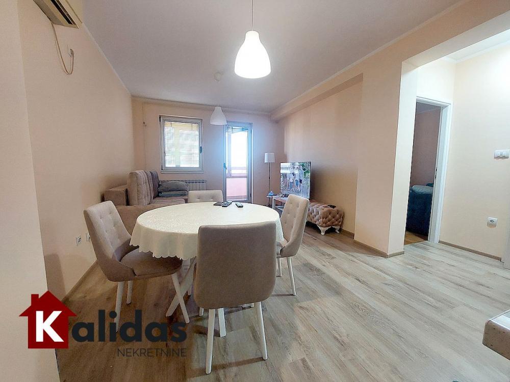 Slika 3 - Stan,NOVI SAD,BULEVAR,kv: 44, € 135960, ID: 1007235