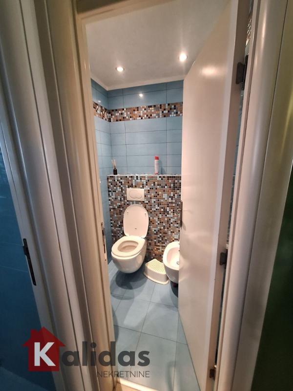 Slika 7 - Stan,NOVI SAD,BULEVAR,kv: 174, € 268800, ID: 1007390