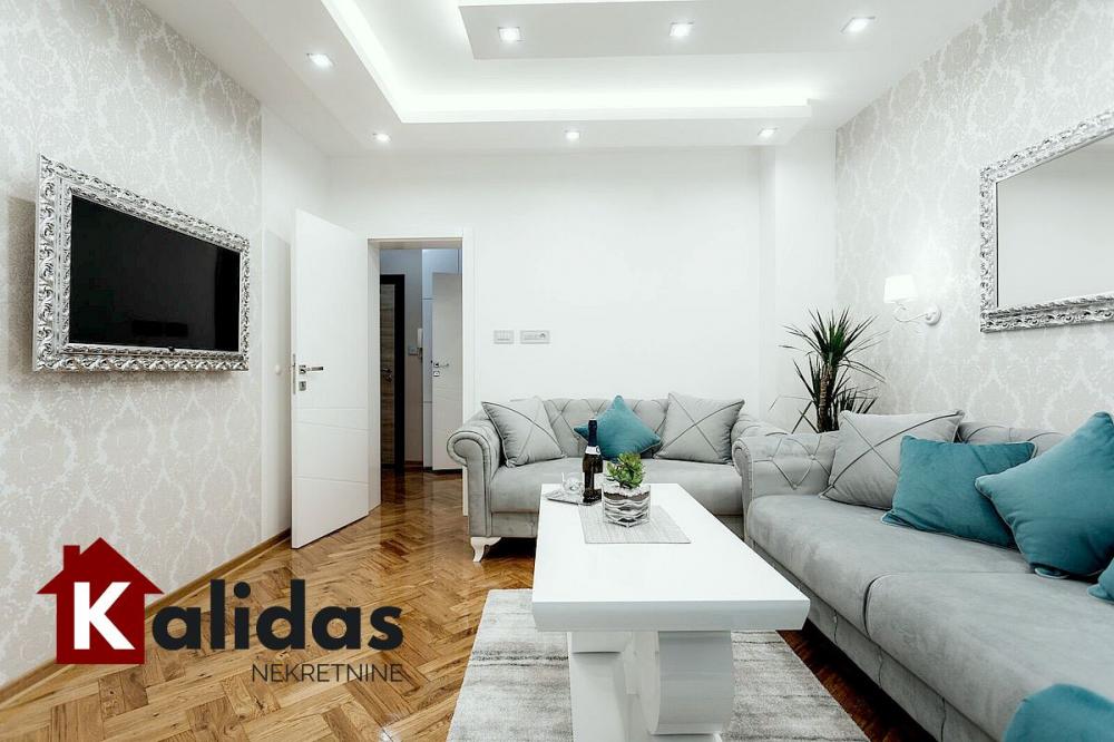Slika 2 - Stan,NOVI SAD,CENTAR,kv: 38, € 154500, ID: 1004878