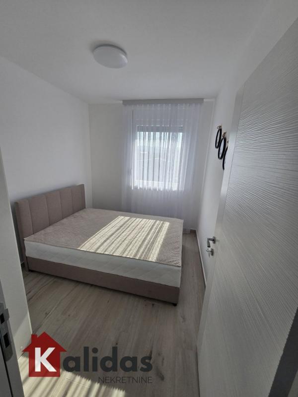 Slika 8 - Stan,NOVI SAD,ADICE,kv: 88, € 176100, ID: 1007257