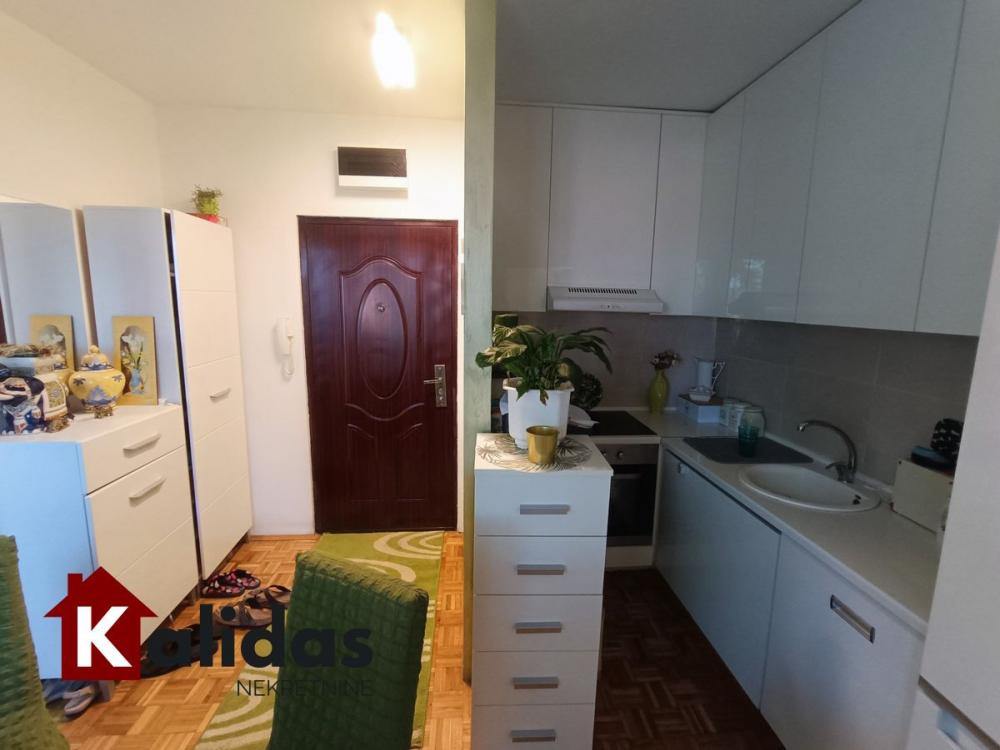 Slika 5 - Stan,NOVI SAD,AVIJACIJA,kv: 64, € 159650, ID: 1006928