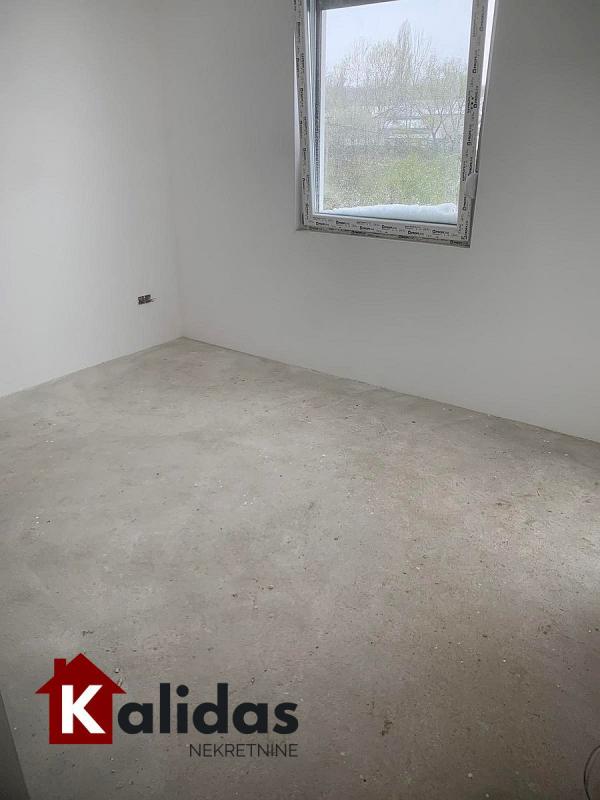 Slika 3 - Stan,PETROVARADIN,PETROVARADIN,kv: 81, € 141100, ID: 1005971