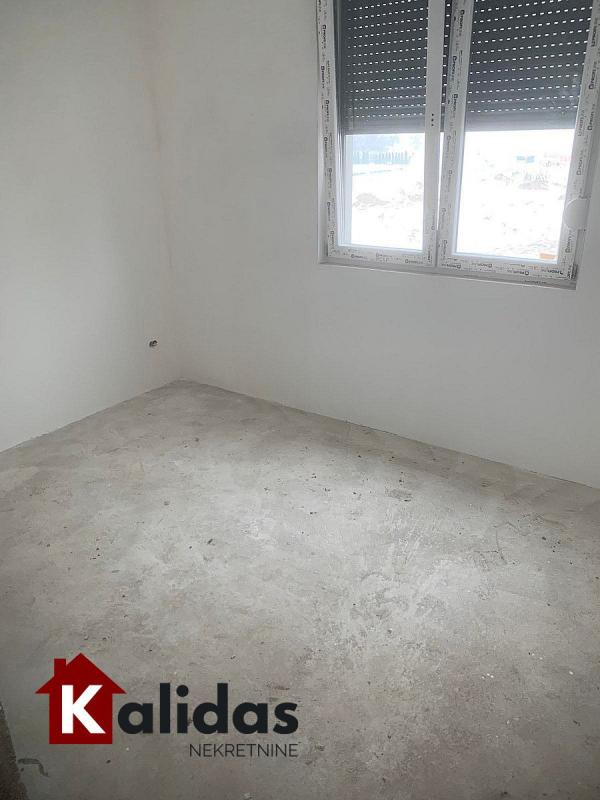 Slika 4 - Stan,PETROVARADIN,PETROVARADIN,kv: 81, € 141100, ID: 1005971