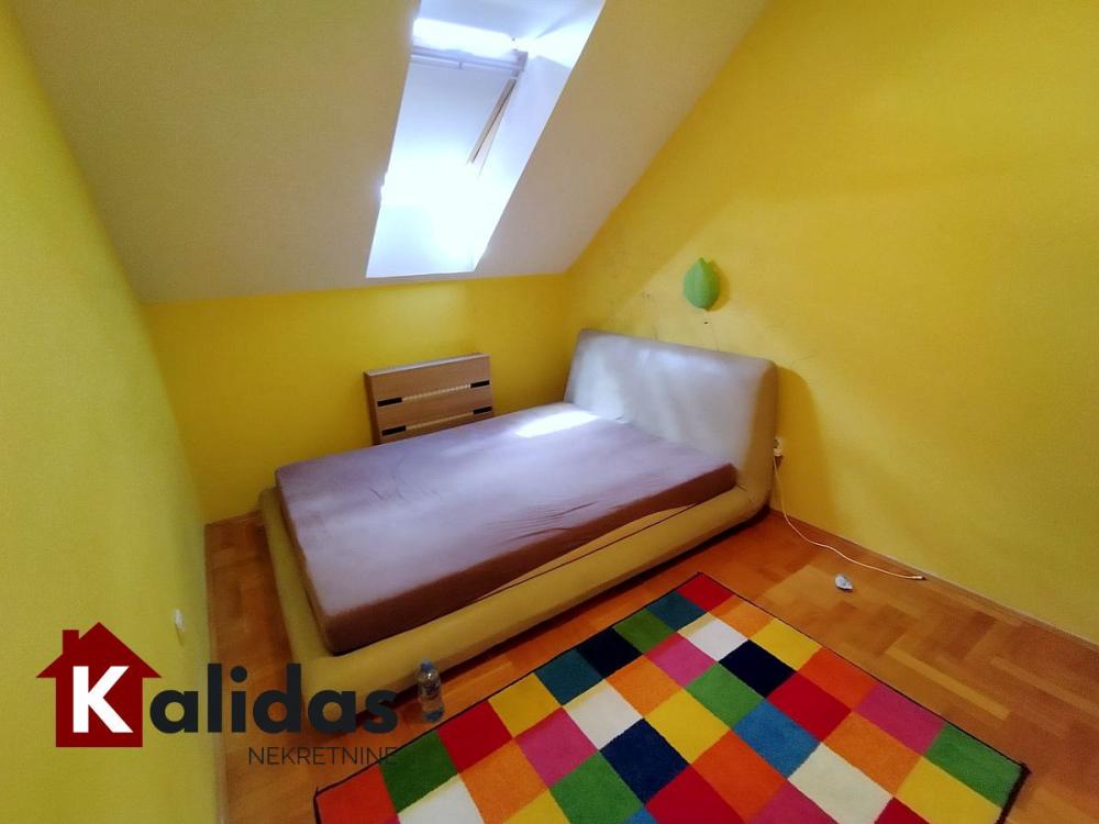 Slika 10 - Stan,NOVI SAD,CENTAR,kv: 86, € 218360, ID: 1004218