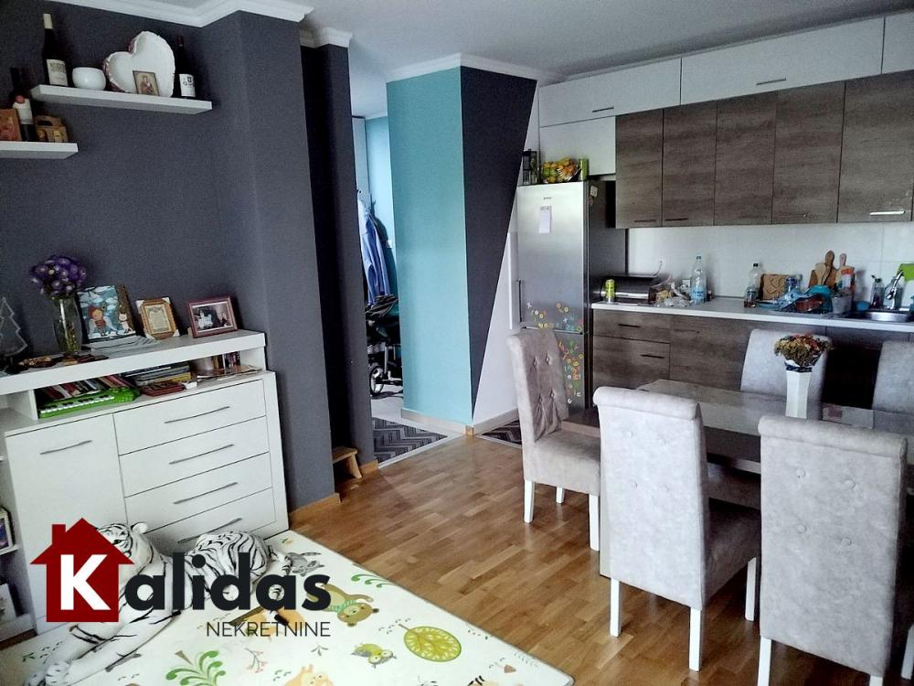 Slika 3 - Stan,PETROVARADIN,PETROVARADIN,kv: 53, € 123600, ID: 1004716