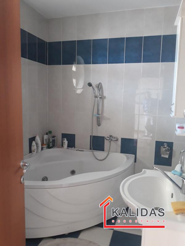 Slika 6 - Stan,NOVI SAD,CENTAR,kv: 148, € 251500, ID: 1001000