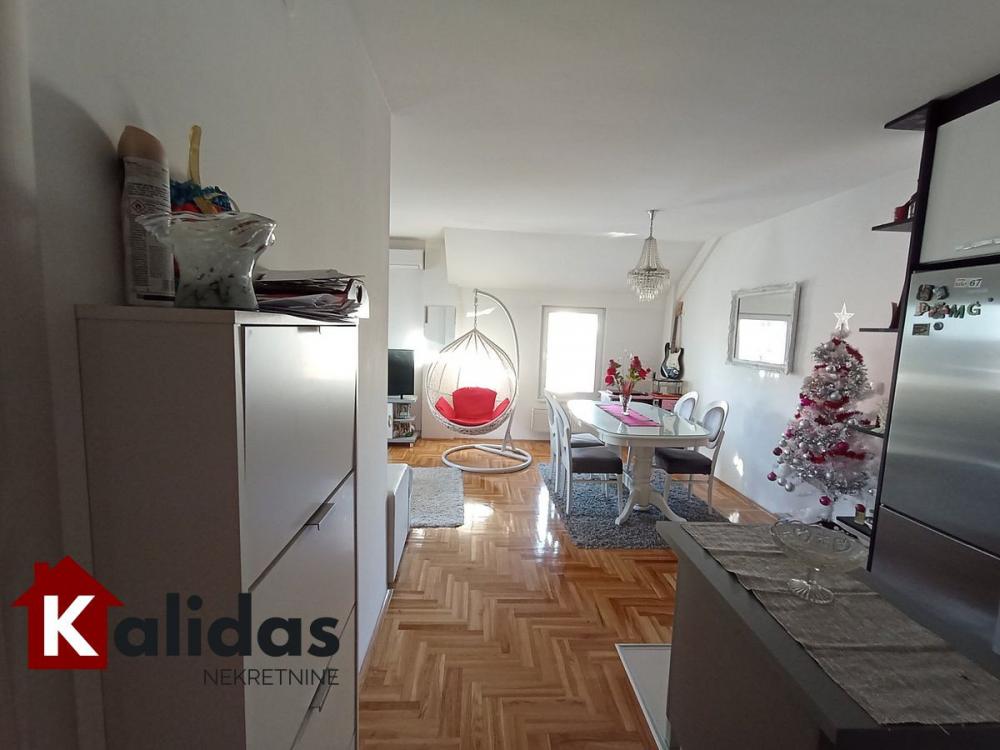 Slika 7 - Stan,NOVI SAD,NOVA DETELINARA,kv: 57, € 154400, ID: 1005189