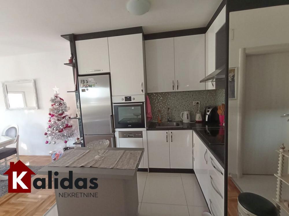 Slika 5 - Stan,NOVI SAD,NOVA DETELINARA,kv: 57, € 154400, ID: 1005189
