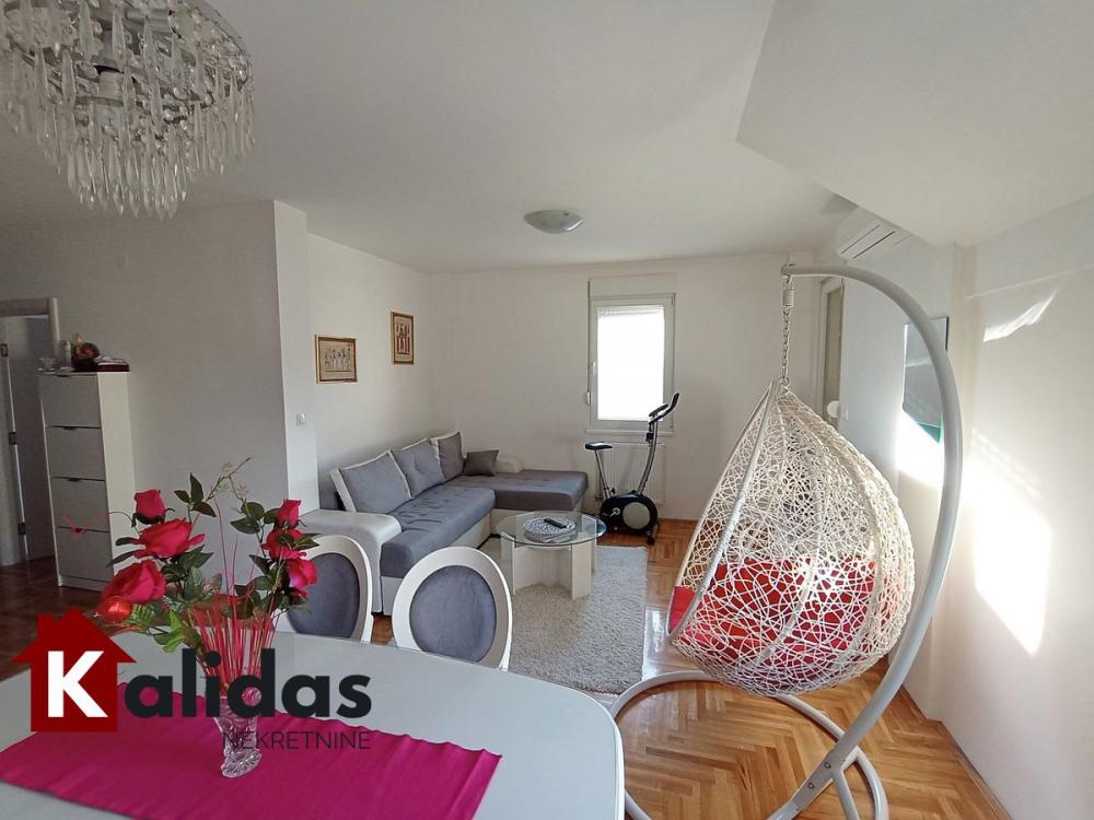 Slika 3 - Stan,NOVI SAD,NOVA DETELINARA,kv: 57, € 154400, ID: 1005189