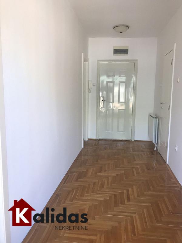 Slika 7 - Stan,NOVI SAD,NOVA DETELINARA,kv: 98, € 202000, ID: 1004197
