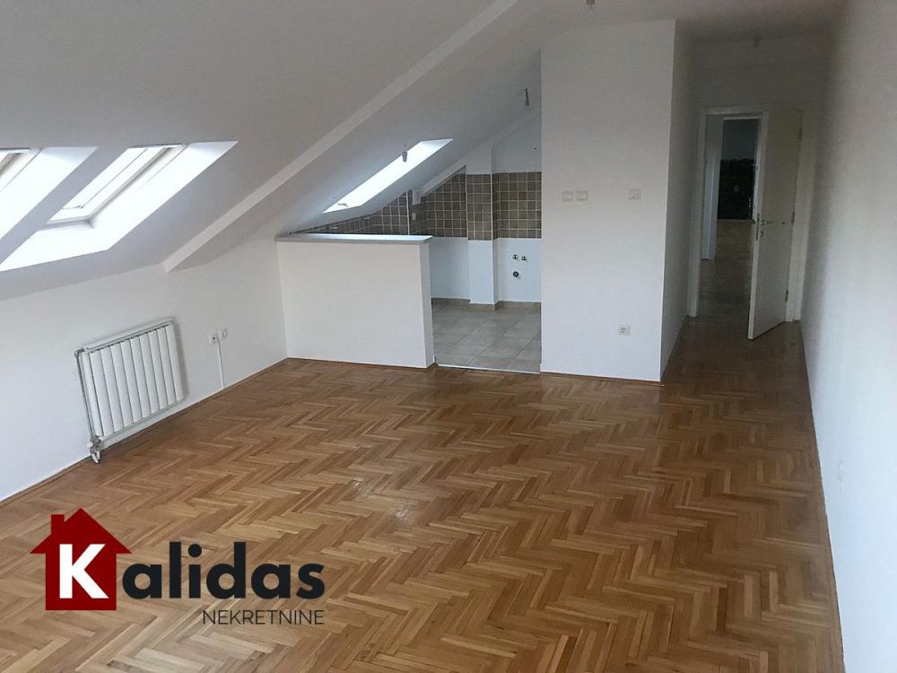 Slika 2 - Stan,NOVI SAD,NOVA DETELINARA,kv: 98, € 202000, ID: 1004197