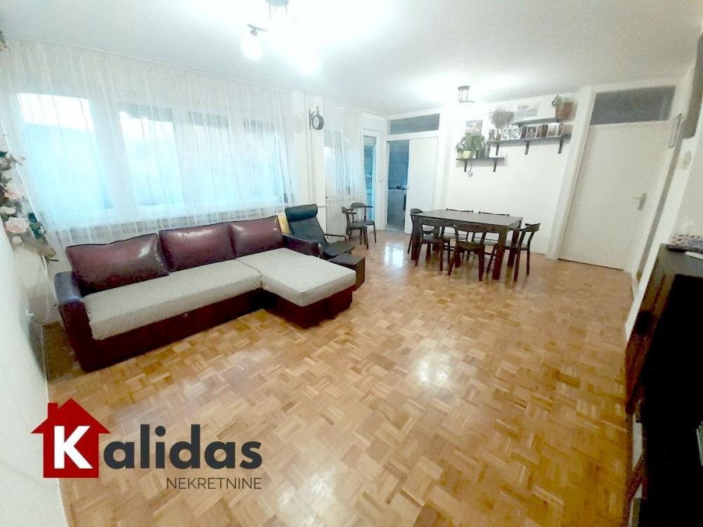 Glavna slika -Stan,NOVI SAD,BULEVAR,kv: 75, € 185400, ID: 1005879