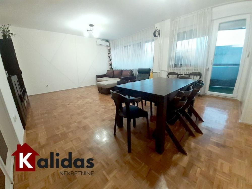 Slika 1 - Stan,NOVI SAD,BULEVAR,kv: 75, € 185400, ID: 1005879