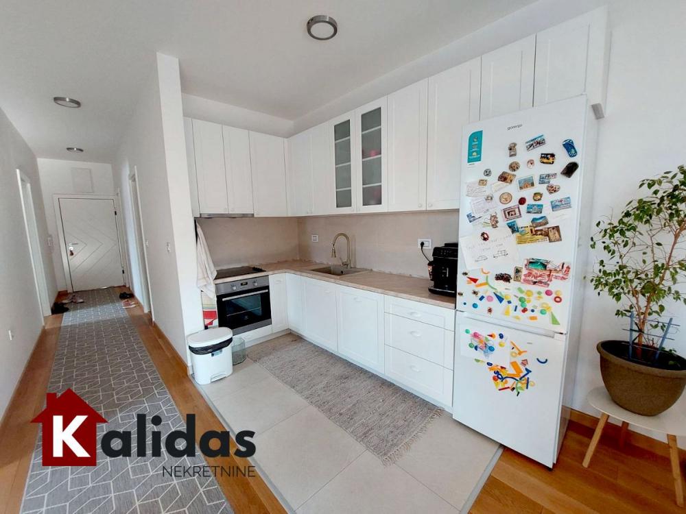 Slika 3 - Stan,NOVI SAD,CENTAR,kv: 73, € 293550, ID: 1005492