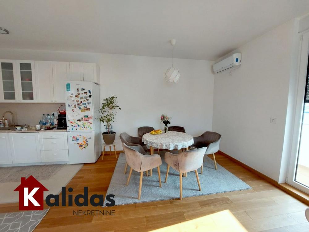 Slika 2 - Stan,NOVI SAD,CENTAR,kv: 73, € 293550, ID: 1005492